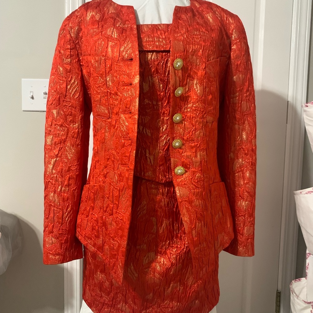 Vintage Louis Feraud Red Gold Brocade 3 pc Blazer Tank Skirt Set size 6